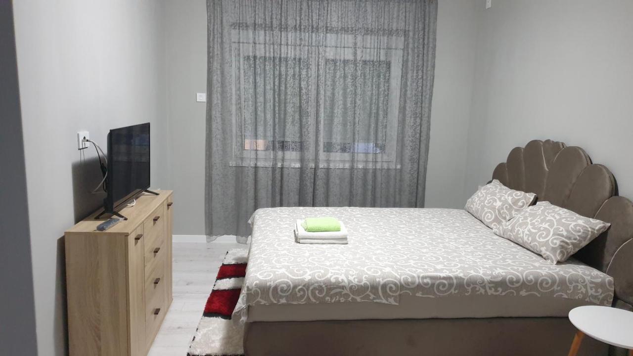 الشقق الفندقية Niفي  Apartman Sweet Dreams 2 المظهر الخارجي الصورة