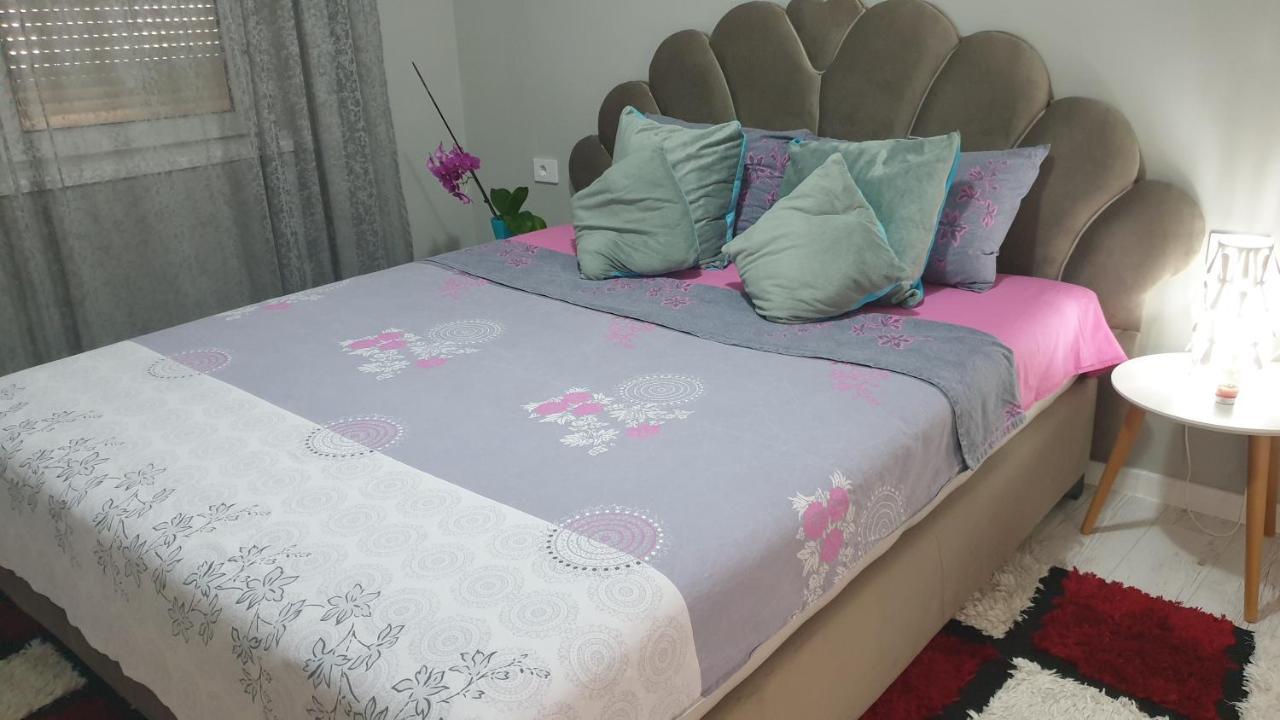 الشقق الفندقية Niفي  Apartman Sweet Dreams 2 المظهر الخارجي الصورة