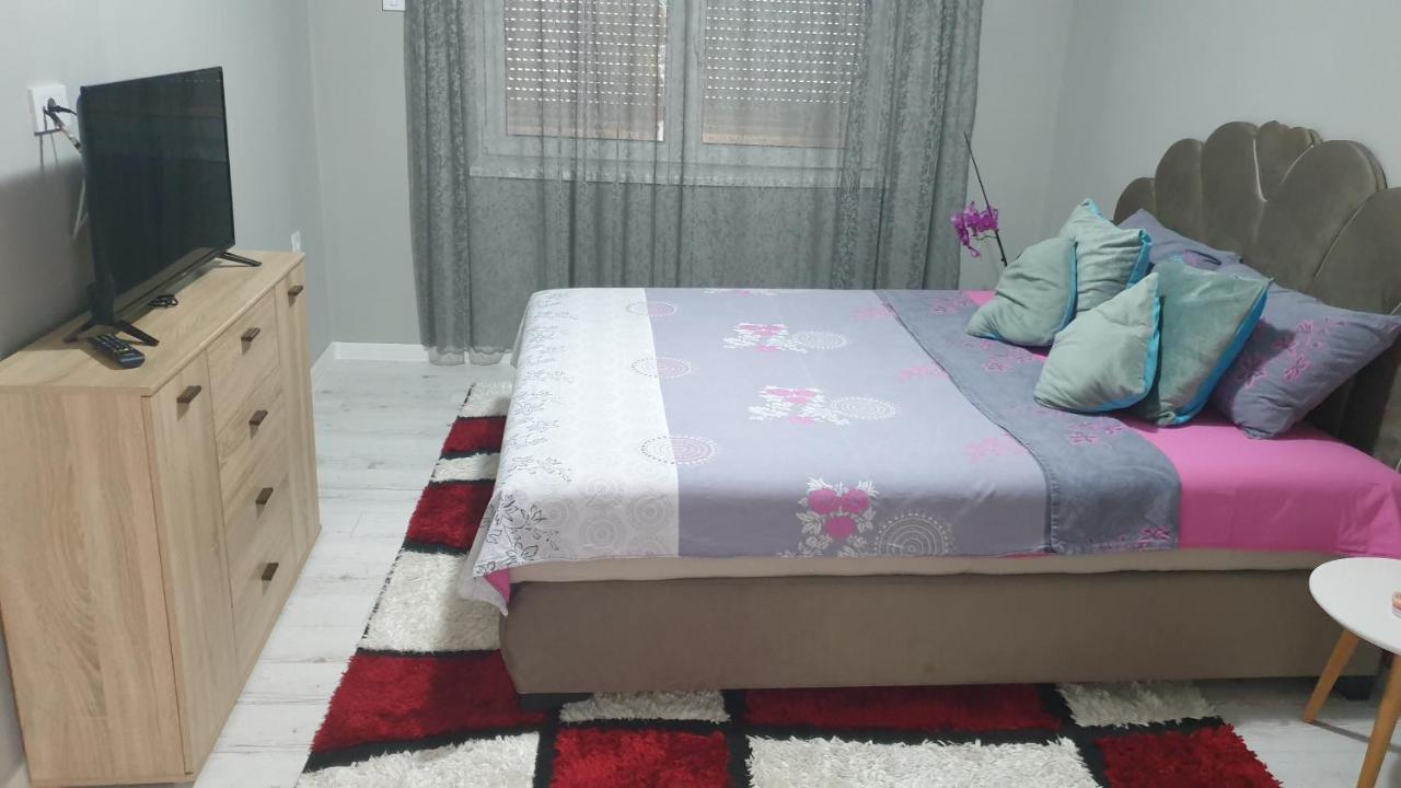 الشقق الفندقية Niفي  Apartman Sweet Dreams 2 المظهر الخارجي الصورة